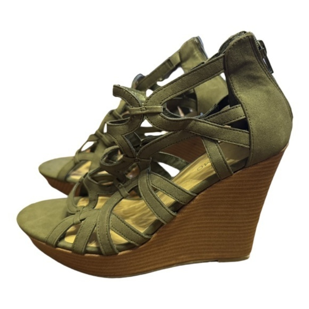 Women’s Olive Green Strappy Wedge Sandals – Size 9.5